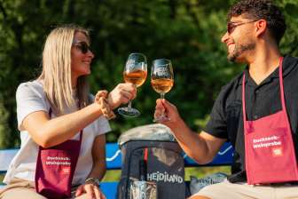 Degustazione di vini in riva al lago © Heidiland Tourismus / Kevin Wildhaber