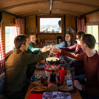 Giro in carrozza con la fonduta © Heidiland Tourismus / Kevin Wildhaber