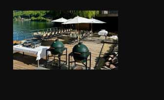 Barbecue in riva al lago
