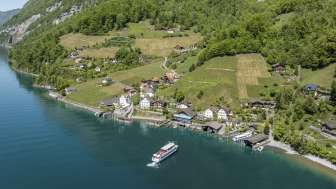 Quinten sul lago di Walen fotografata dall'alto con il battello del Walensee.