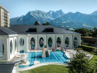 Tamina Therme_piscina_esterna_estate