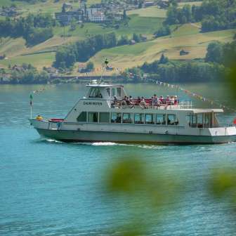 Gita in barca sul lago di Walen © Heidiland Tourismus / Thomas Kessler Visual