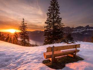 Lettini in inverno con vista sul lago di Walen