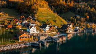 Luogo_Quinten_Autunno Quarten, Quinten, Lago di Walen, colori autunnali, sole mattutino, autunno