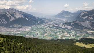 Vista dalla panchina della Stella Alpina sul Pizol Pizol, Edelweiss, Christian Dancker, Pizolbahnen, Bänkli, Edelweiss Bänkli, saltyimages.ch, piattaforma panoramica, SALTY IMAGES