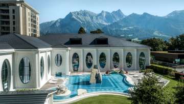 Tamina Therme_piscina_esterna_estate