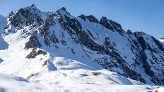 Panorama alpino, neve, montagne, gita in famiglia, cartello sentiero escursionistico invernale, Pizolhütte, escursione invernale, escursione invernale, escursione in alta quota