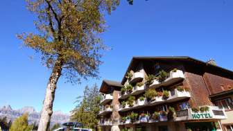 Aparthotel Ristorante Edy Bruggmann