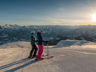 Magia dell'inverno, Pizol, sci di piacere, neve, cielo azzurro, montagne, abeti innevati, sole, valle, montagne innevate, Alpi, panorami, cime