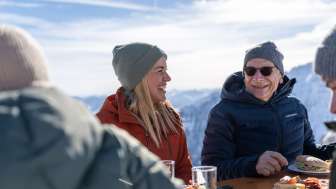 Neve, montagna, gita in famiglia